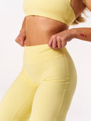 [women] Avalon is wearing XS