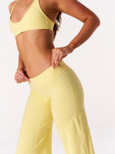 [women] Jacinta is wearing XS