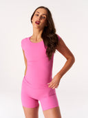 [women] Jacinta is wearing XS