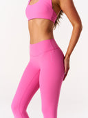 [women] Jacinta is wearing XS