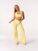 [women] Avalon is wearing XS