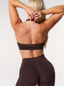 [women] Avalon is wearing S