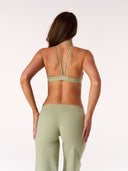 [women] Jacinta is wearing XS