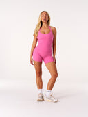 [women] Avalon is wearing XS