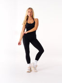[women] V Back Invisible Scrunch Leggings Black, front