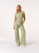 [women] Avalon is wearing XS