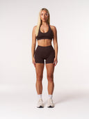 [women] Avalon is wearing S
