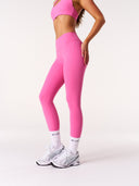 [women] Jacinta is wearing XS