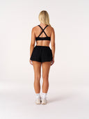 [women] Avalon is wearing S