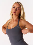[women] Avalon is wearing S