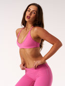 [women] Jacinta is wearing XS