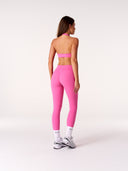[women] Jacinta is wearing XS