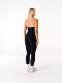 [women] V Back Invisible Scrunch Leggings Black, back three-quarter