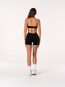 [women] Jacinta is wearing XS