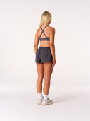 [women] Avalon is wearing M