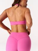 [women] Jacinta is wearing XS