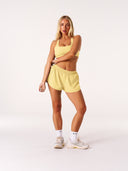[women] Avalon is wearing S