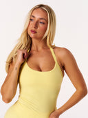 [women] Avalon is wearing S