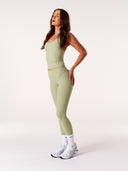 [women] Jacinta is wearing XS