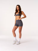 [women] Jacinta is wearing XS