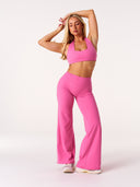 [women] Avalon is wearing XS