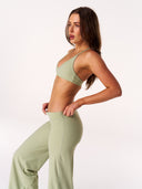 [women] Jacinta is wearing XS