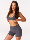 [women] Jacinta is wearing XS