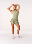 [women] Avalon is wearing S
