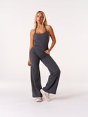 [women] Avalon is wearing XS