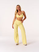 [women] Avalon is wearing XS