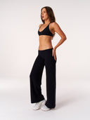 [women] Jacinta is wearing XS