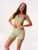 [women] Jacinta is wearing XS
