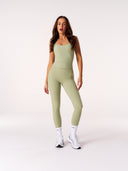 [women] Jacinta is wearing XS
