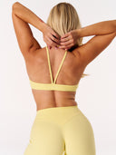 [women] Avalon is wearing XS