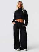 [women] Avalon is wearing XS