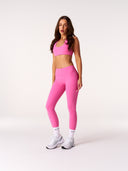 [women] Jacinta is wearing XS