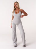 [women] Avalon is wearing XS