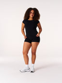 [women] Simmy is 164cm wearing M