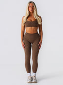 [women] Avalon is wearing XS