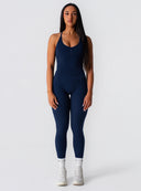 [women] Paris is wearing XS