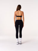 [women] Jacinta is wearing XS