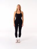 [women] Avalon is wearing XS