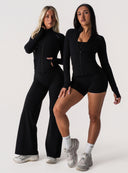 [women] Paris is wearing size XS