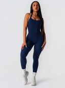 [women] Paris is wearing XS
