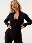 [women] Avalon is wearing XS