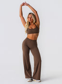 [women] Avalon is wearing XS