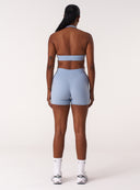 [women] Esha is 179cm wearing M