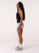 [women] Madeleine is 152cm wearing XS