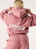[women] Avalon is wearing 2XS