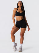 [women] Paris is wearing XS